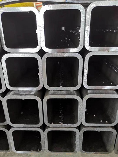 宜宾大口径无缝方矩管